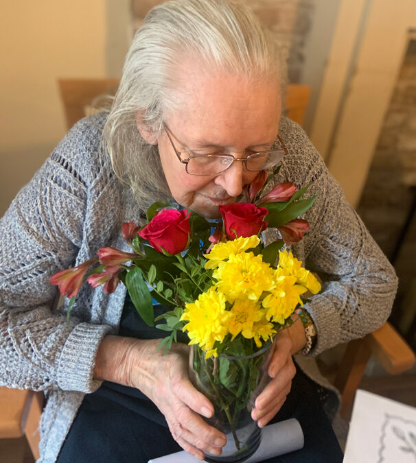 Flower Arranging Brings Colour and Conversation to Ashfield